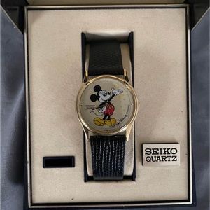 NOS Vintage Seiko Walt Disney Mickey Mouse watch
